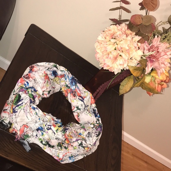 Express Accessories - Express Floral Sheer Fringe Long Wrap Scarf 🧣
